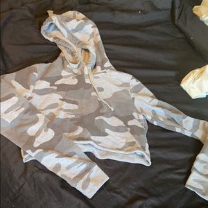 Cropped gray camo hoodie